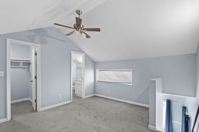 Building Photo - Now Allowing 1 small dog under 30Lbs - Spacious 2 bed/2 bath Deer Creek Villas-Surfside