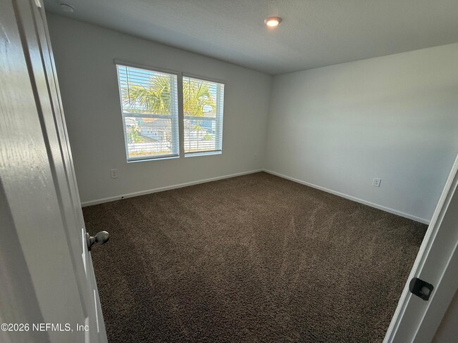 Building Photo - 891 Rivertree Pl