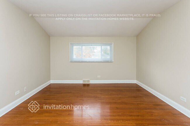 Building Photo - 805 Delles Rd