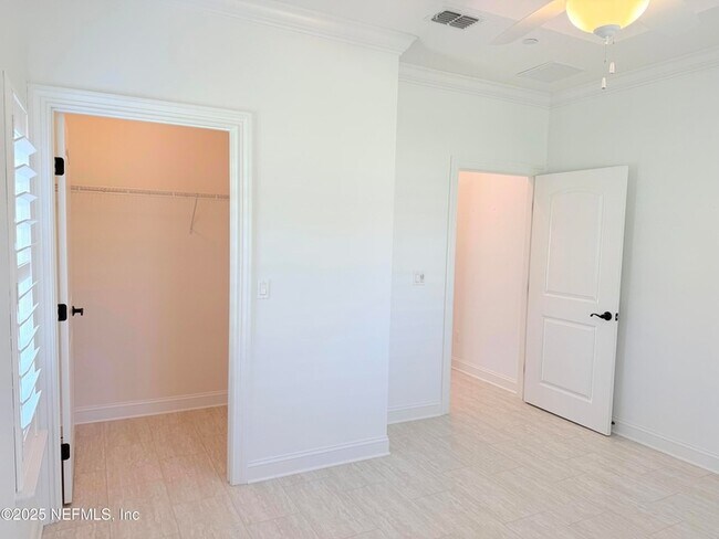 Building Photo - 44 Ocale Ct