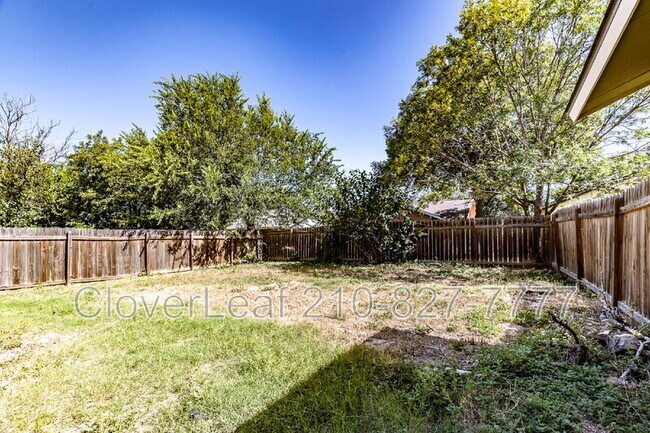 Building Photo - 9631 Ivy Bend St