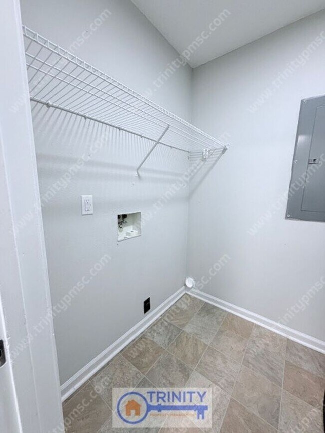 Building Photo - Move In Special!! Now Available – Updated 2BR Apartment in Easley!