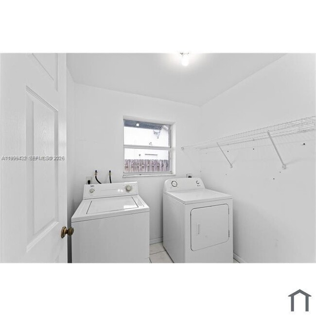 Building Photo - 2269 N Rock Island Rd