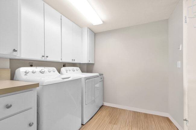 Building Photo - 1501 Marina Isle Way