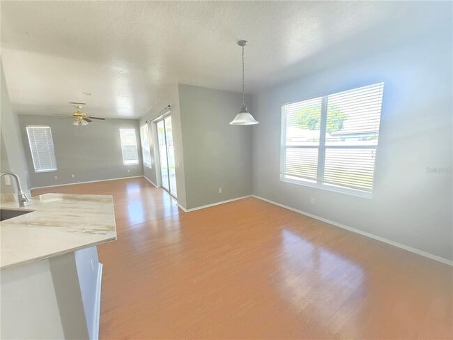 Building Photo - 4211 2nd Ave E