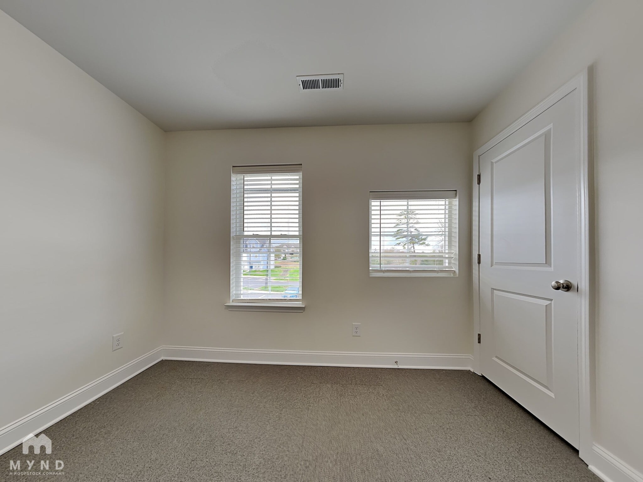 Building Photo - 2395 Eagle Creek Ct