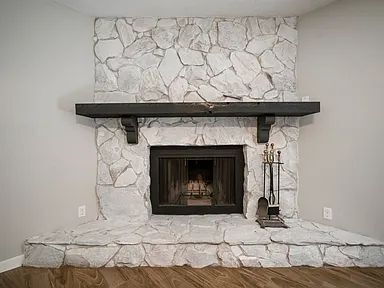 Building Photo - Beautiful Valrico Home | No Carpet + Screened Patio + Bonus Room