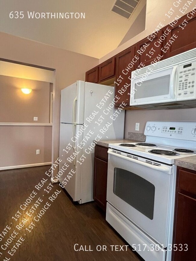 Building Photo - 635 Worthington-