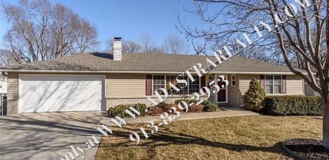 Primary Photo - Beautiful Ranch Home in Shawnee-Available ...