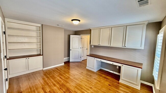 Building Photo - 9008 Arden Meadows Dr