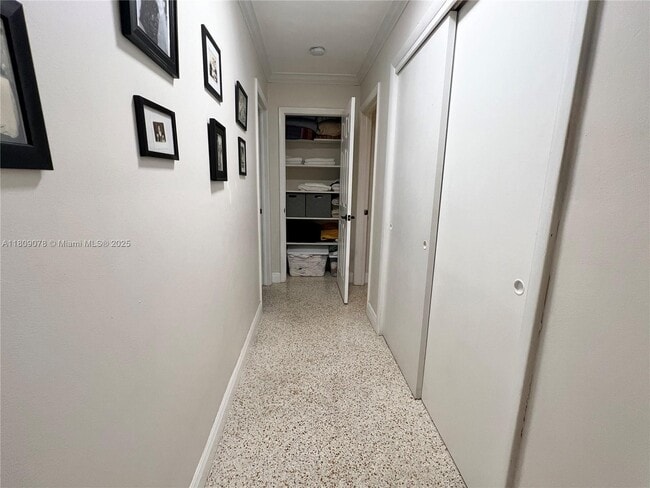 Building Photo - 7704 SW 139th Ct