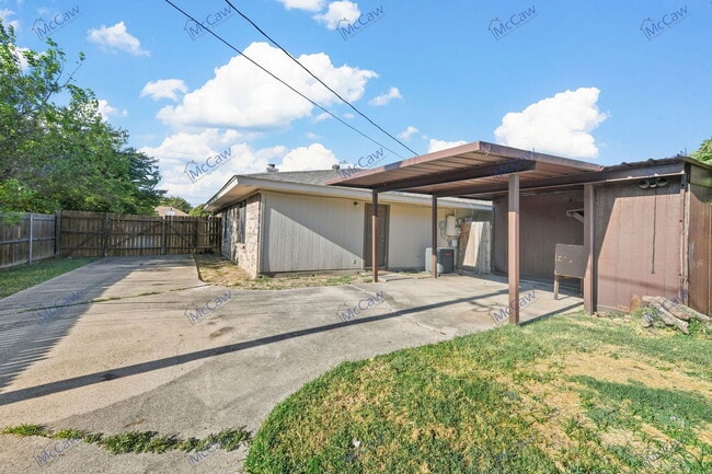 Building Photo - 7728 Jamie Renee Ln