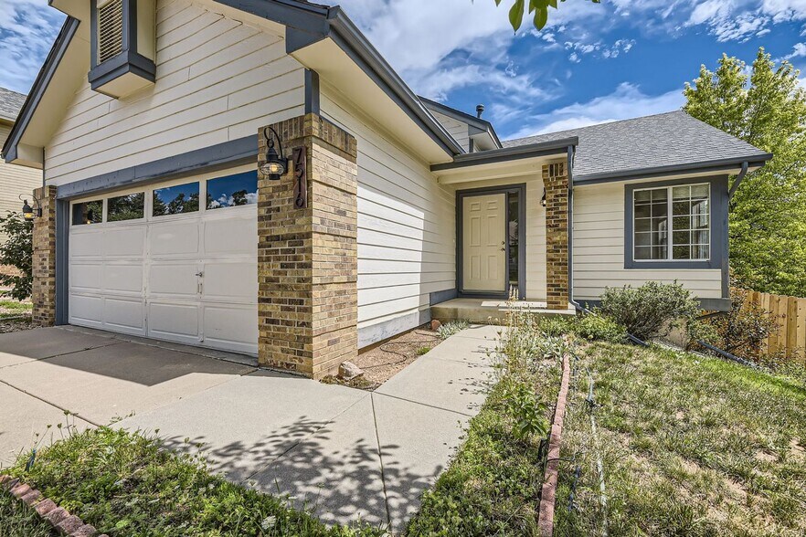 Building Photo - 7516 Dawn Dr