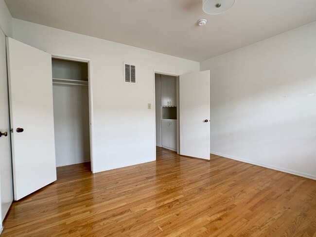 Building Photo - Walking Distance to UCLA and Westwood Village Completely Remodeled
