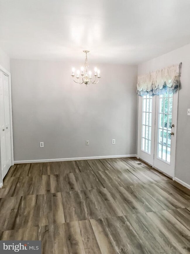 7204 Burton Hill Ct 7204 Burton Hill Ct Springfield VA 22152