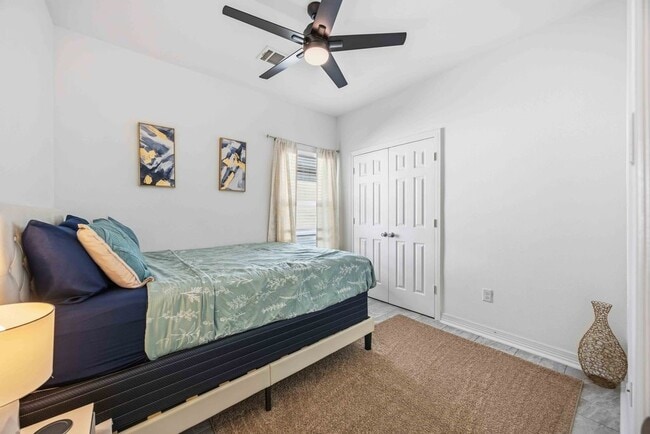 Building Photo - 3825 Easy St