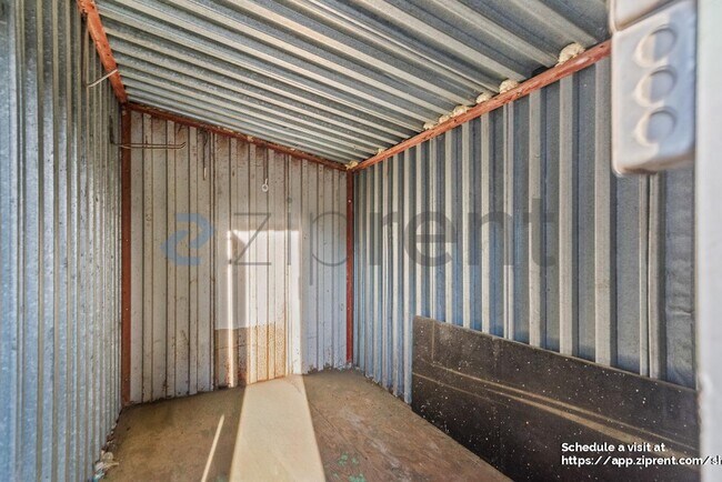 Building Photo - 3848 James Ave