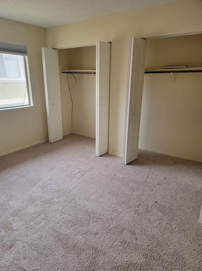 Building Photo - Freshly Updated 2BD/1.5BA Condo in Auburn ...