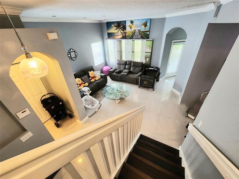 Building Photo - 956 NW 126th Ter