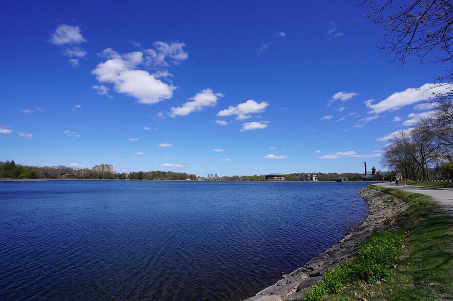 Building Photo - 4 Ayr Rd
