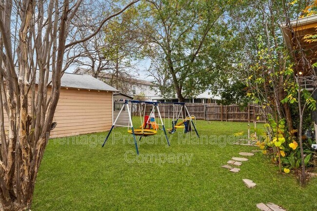 Building Photo - 231 Alexander Hamilton Dr