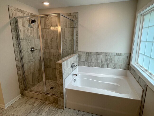 Building Photo - 222 Palisade Rdg