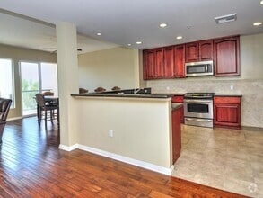 Building Photo - 2BR/2.5BA + Office! Ocean views from the l...