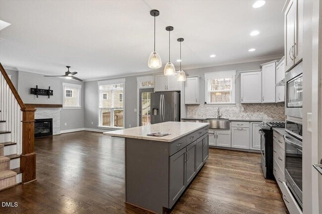 Building Photo - 714 1/2 S State Street Unit