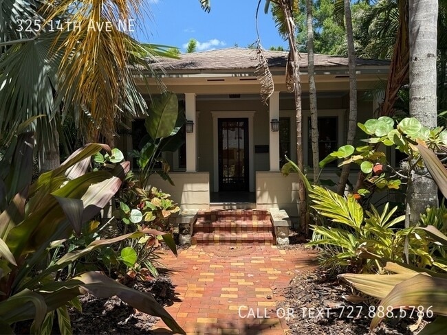 Building Photo - 325 14th Ave NE