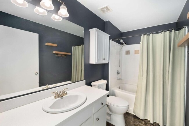 Building Photo - 800 Peachtree St NE