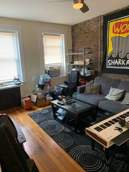 Primary Photo - 45 Hemenway St