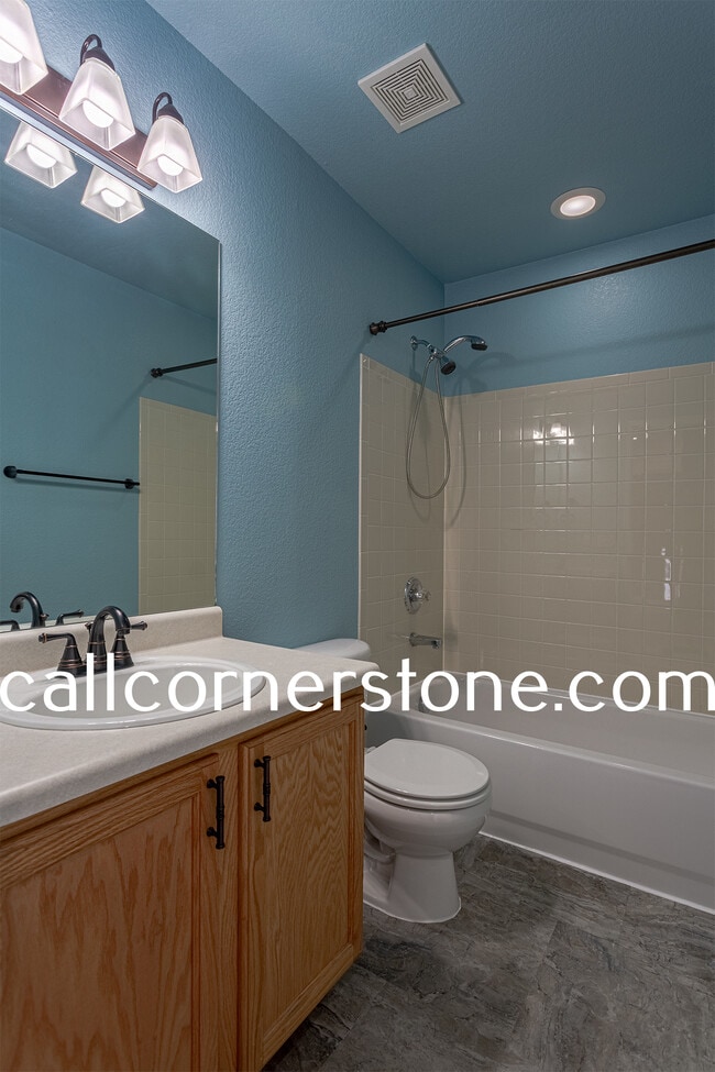 Building Photo - 4394 Crow Creek Dr