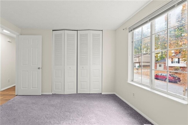 Building Photo - 2116 Scarbrough Rd