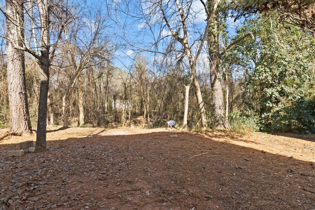 Building Photo - Hilltop Townes