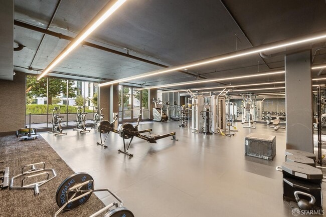 Building Photo - 1 Bristol Court