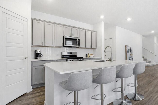 Building Photo - 220 Century Plant Rd