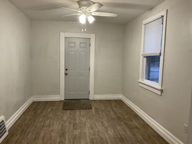 Building Photo - 1926 Eby Ave