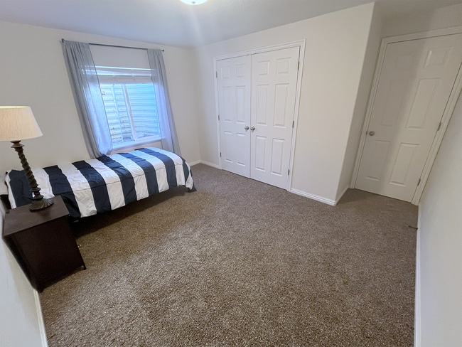 Building Photo - 8781 Jefferson Dr