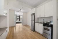 Building Photo - 1 bedroom in New York NY 10024
