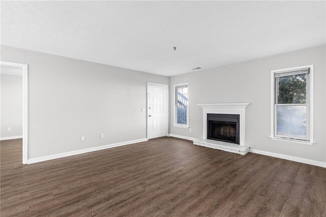 Building Photo - 295 E Burns Ct SW