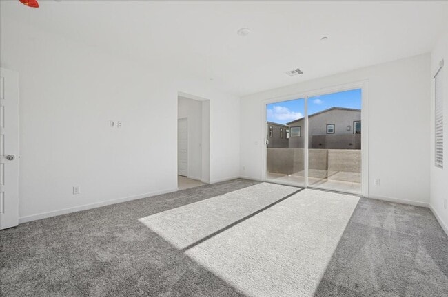 Building Photo - Beautiful New Home in Black Mountain Planned Community