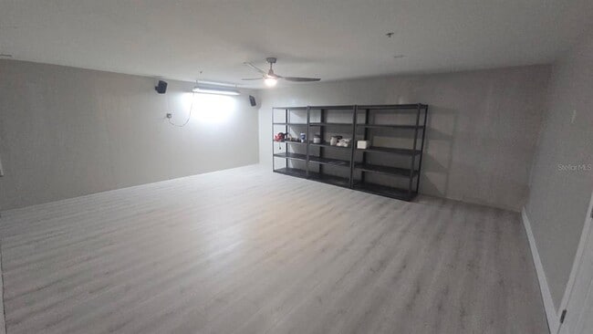 Building Photo - 215 18th Ave