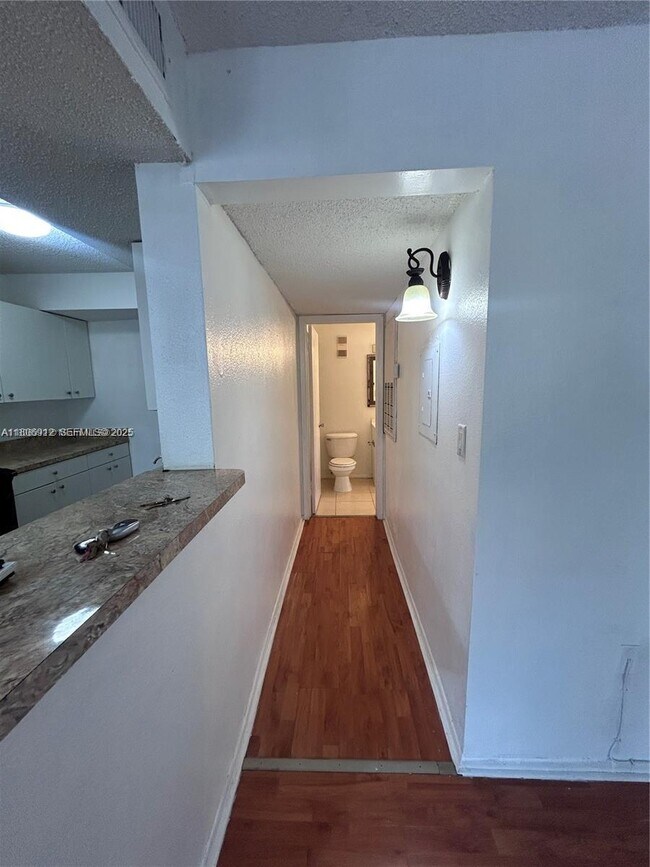 Building Photo - 10581 SW 155th Ct