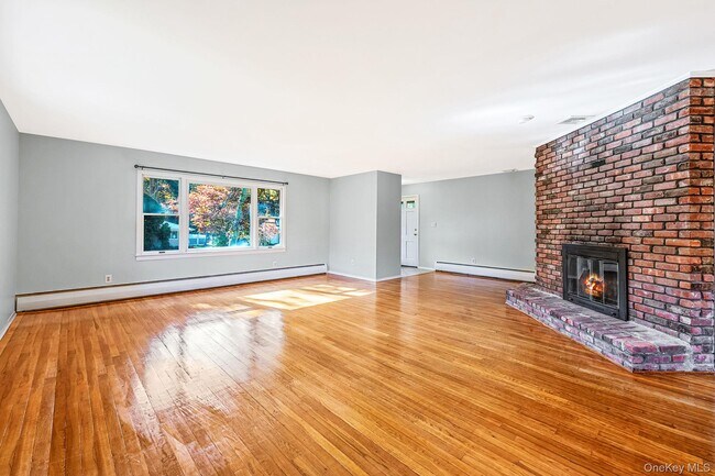 Building Photo - 23 Princeton Dr