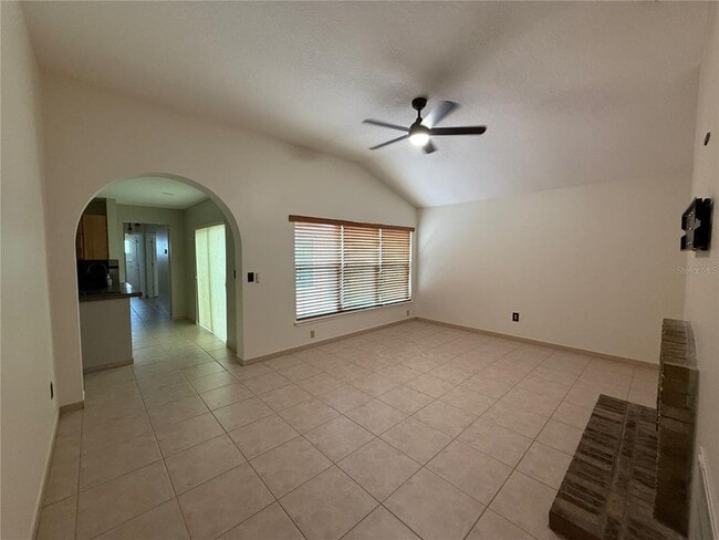 Building Photo - 3367 Buffam Pl