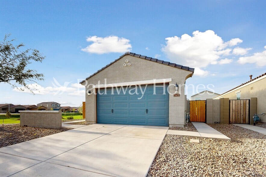 Primary Photo - 40369 W Hillman Dr