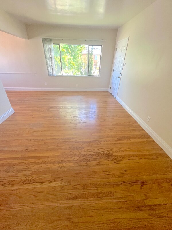 Building Photo - 513 W G St