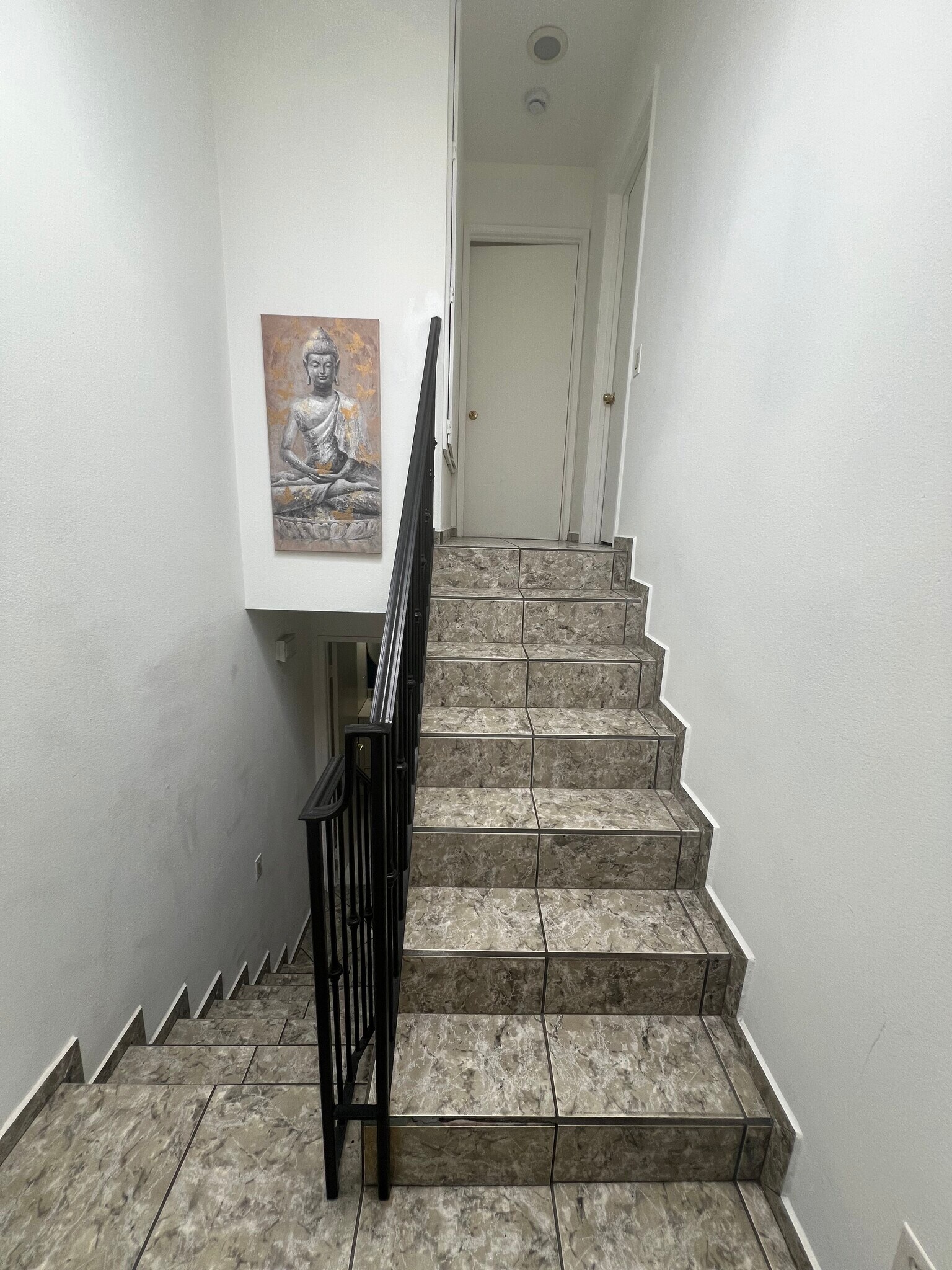 Building Photo - 9601 Sylmar Ave