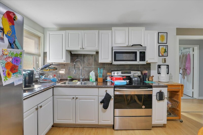 Building Photo - 1580 Hartford-New London Turnpike