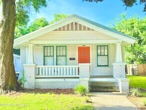 Building Photo - 2056 Dellwood Ave